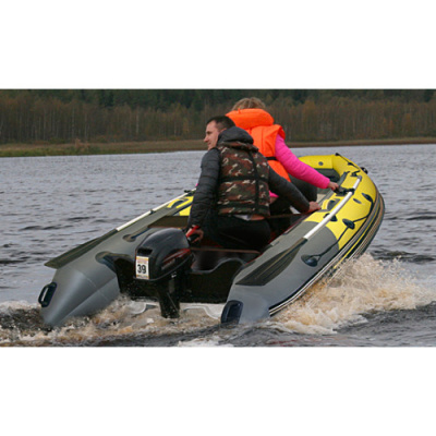 Надувная лодка ПВХ Риф Скат Тритон 350 НД (надувное дно)