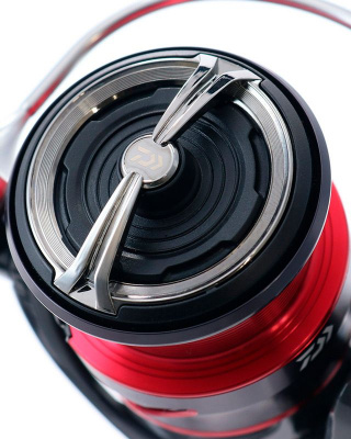 Катушка Daiwa Fuego 20 LT 1000